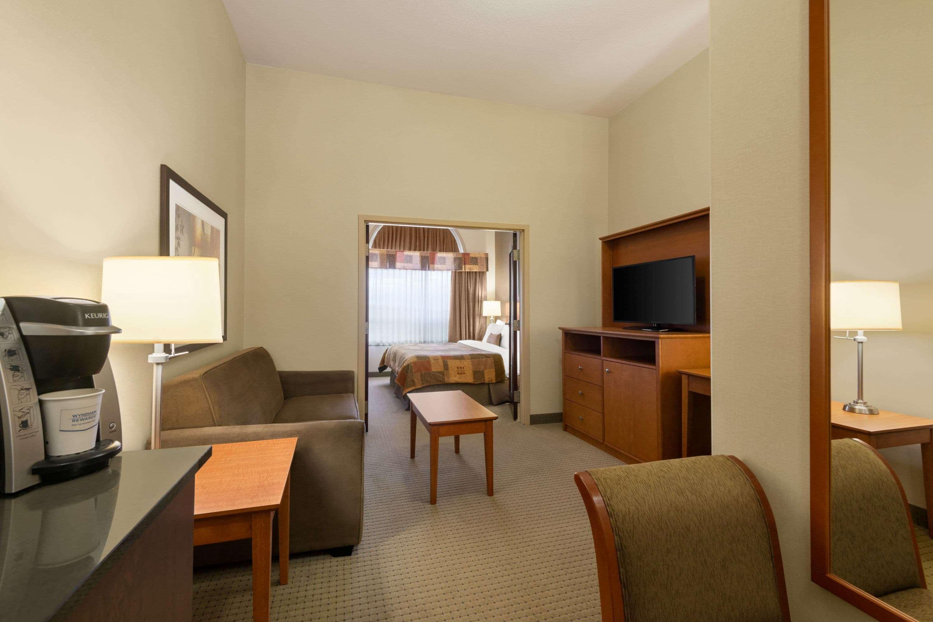 Ramada By Wyndham Drayton Valley Екстер'єр фото