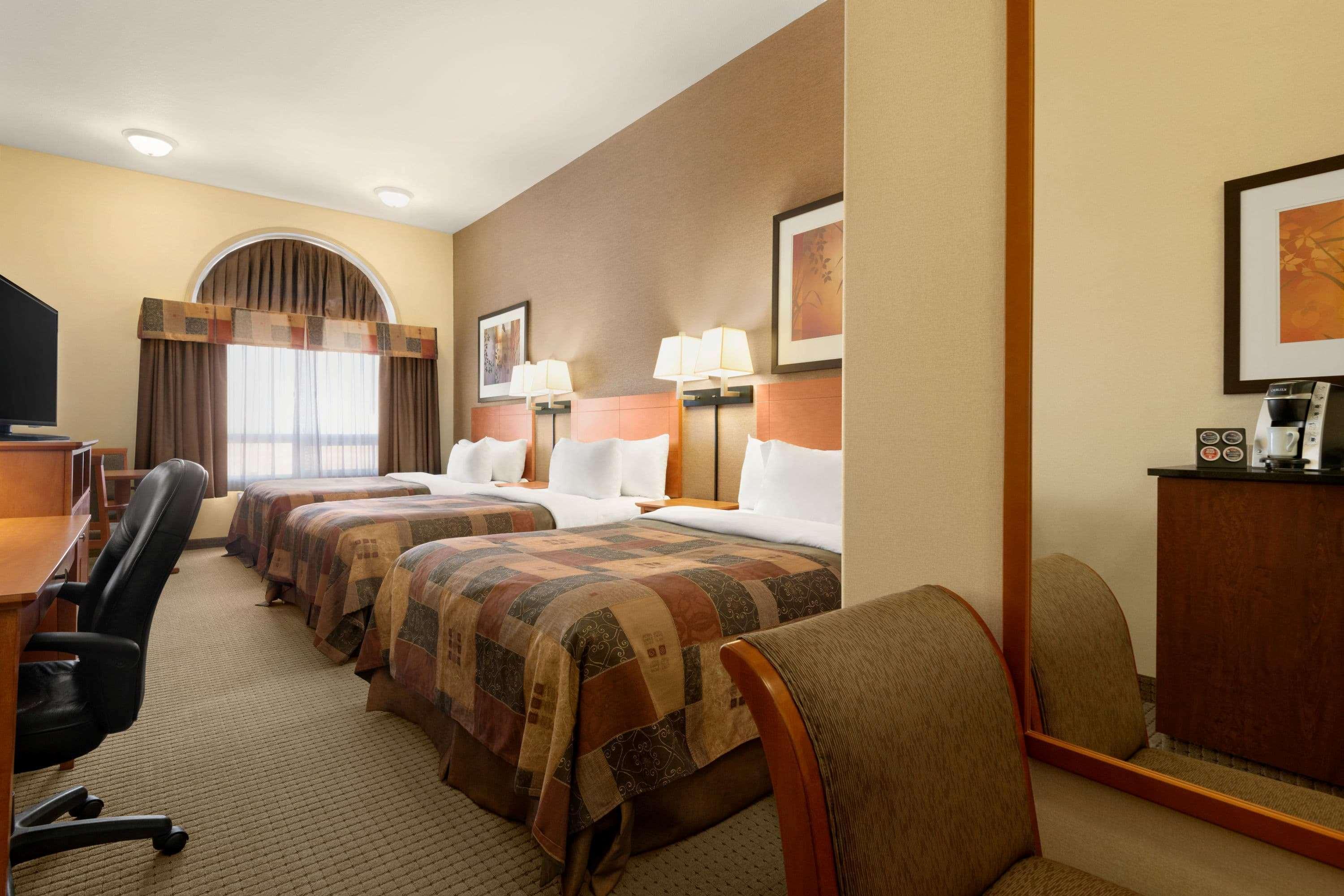 Ramada By Wyndham Drayton Valley Екстер'єр фото