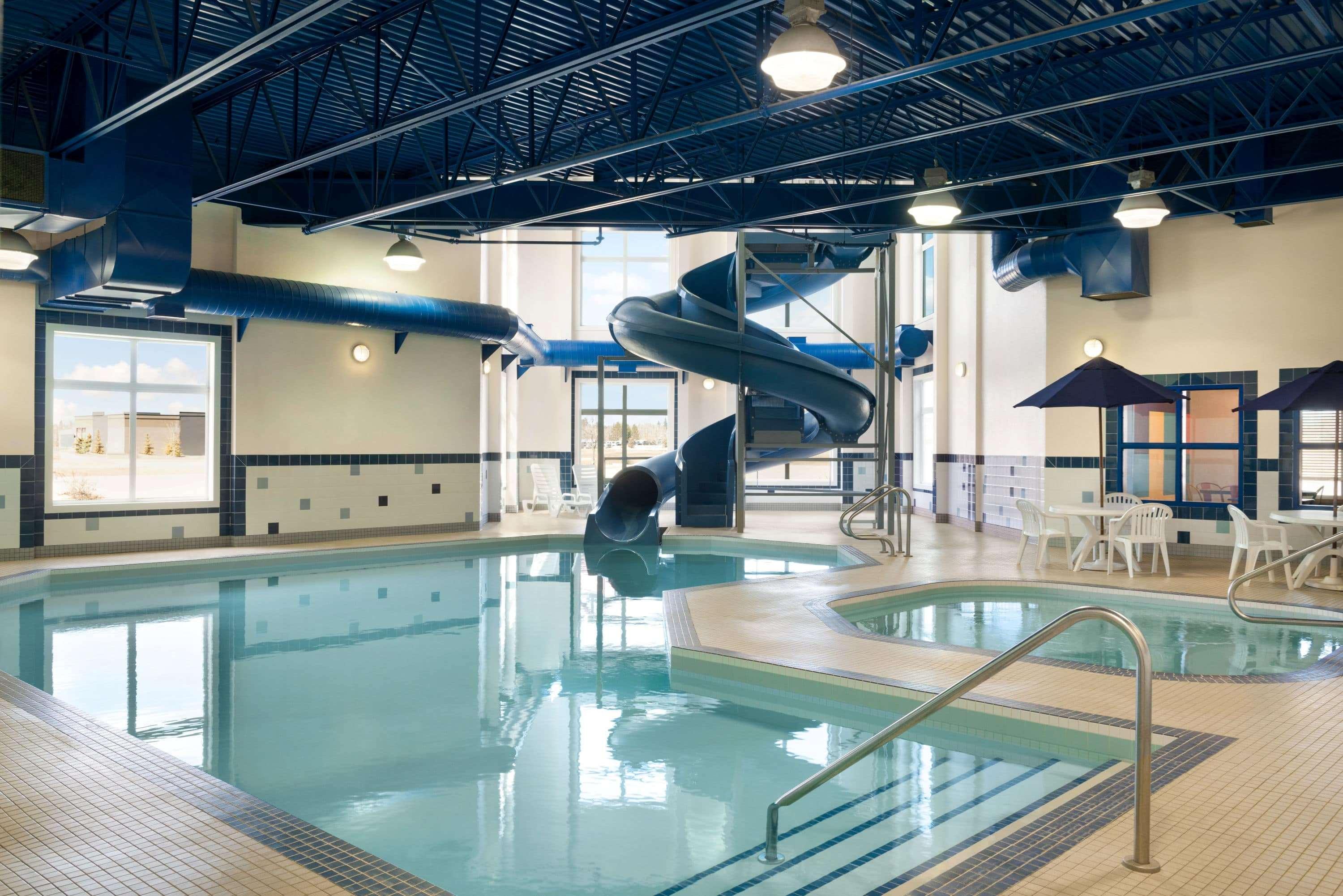Ramada By Wyndham Drayton Valley Екстер'єр фото